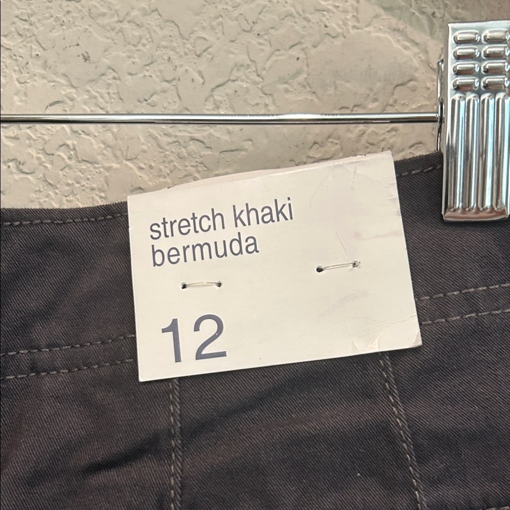 GAP Dark Gray Shorts NWT - Picture 5 of 11
